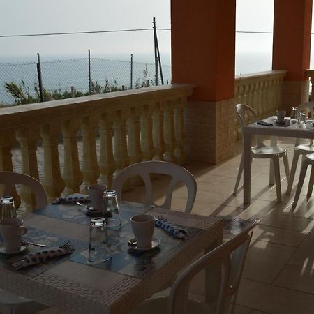 Carrubella Santa Zita Bed & Breakfast Ликата Екстериор снимка