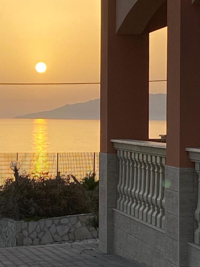 Carrubella Santa Zita Bed & Breakfast Ликата Екстериор снимка