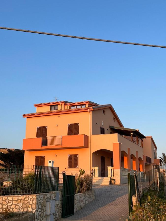 Carrubella Santa Zita Bed & Breakfast Ликата Екстериор снимка