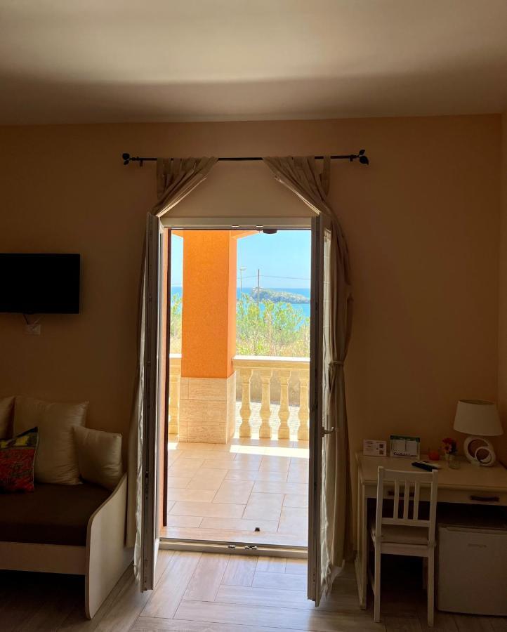 Carrubella Santa Zita Bed & Breakfast Ликата Екстериор снимка