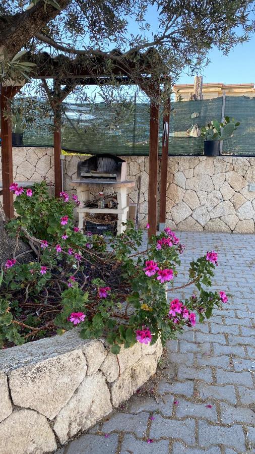 Carrubella Santa Zita Bed & Breakfast Ликата Екстериор снимка
